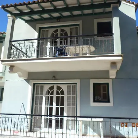 Rigos Apartment *